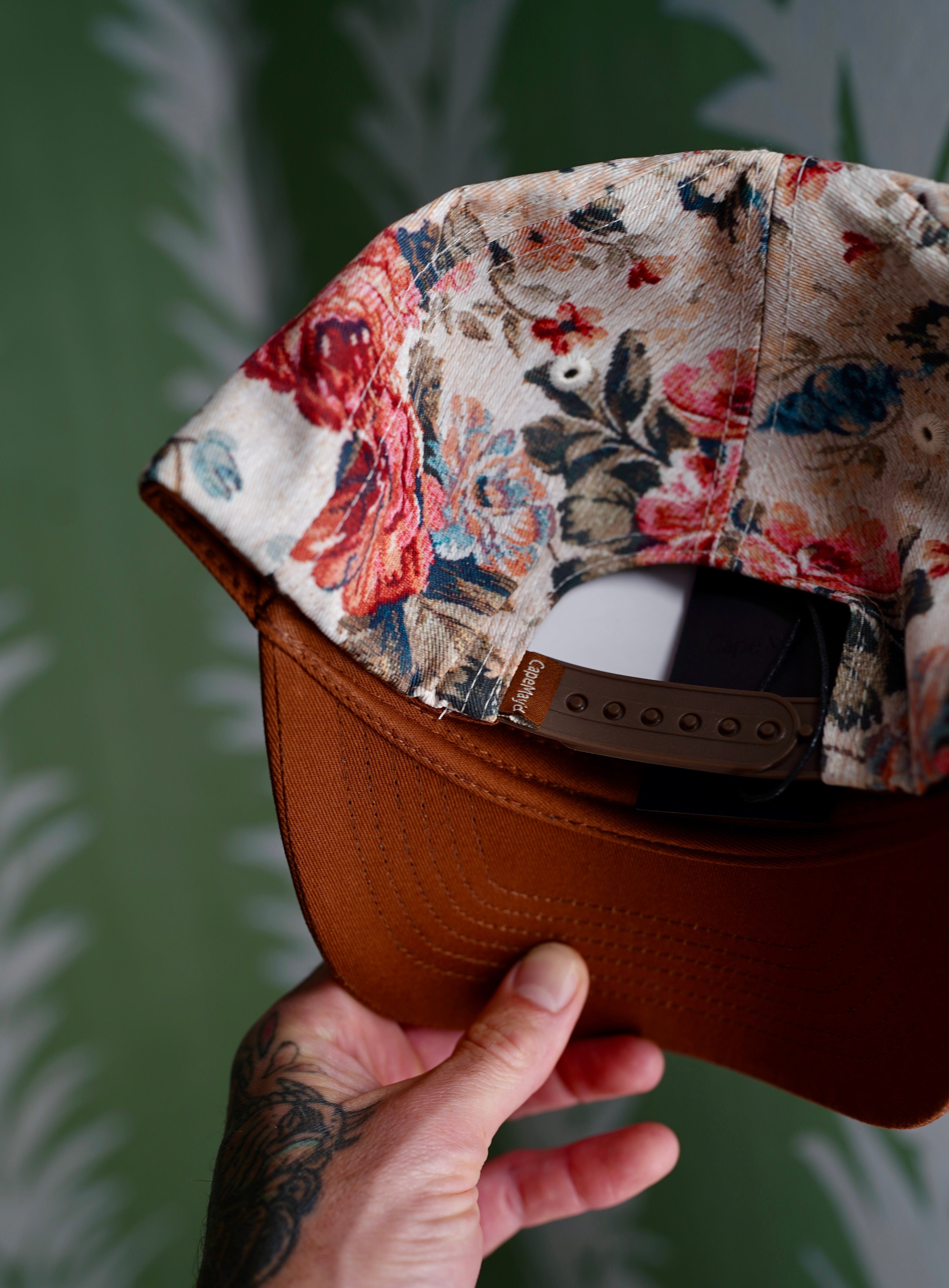 Reverse Core Cap