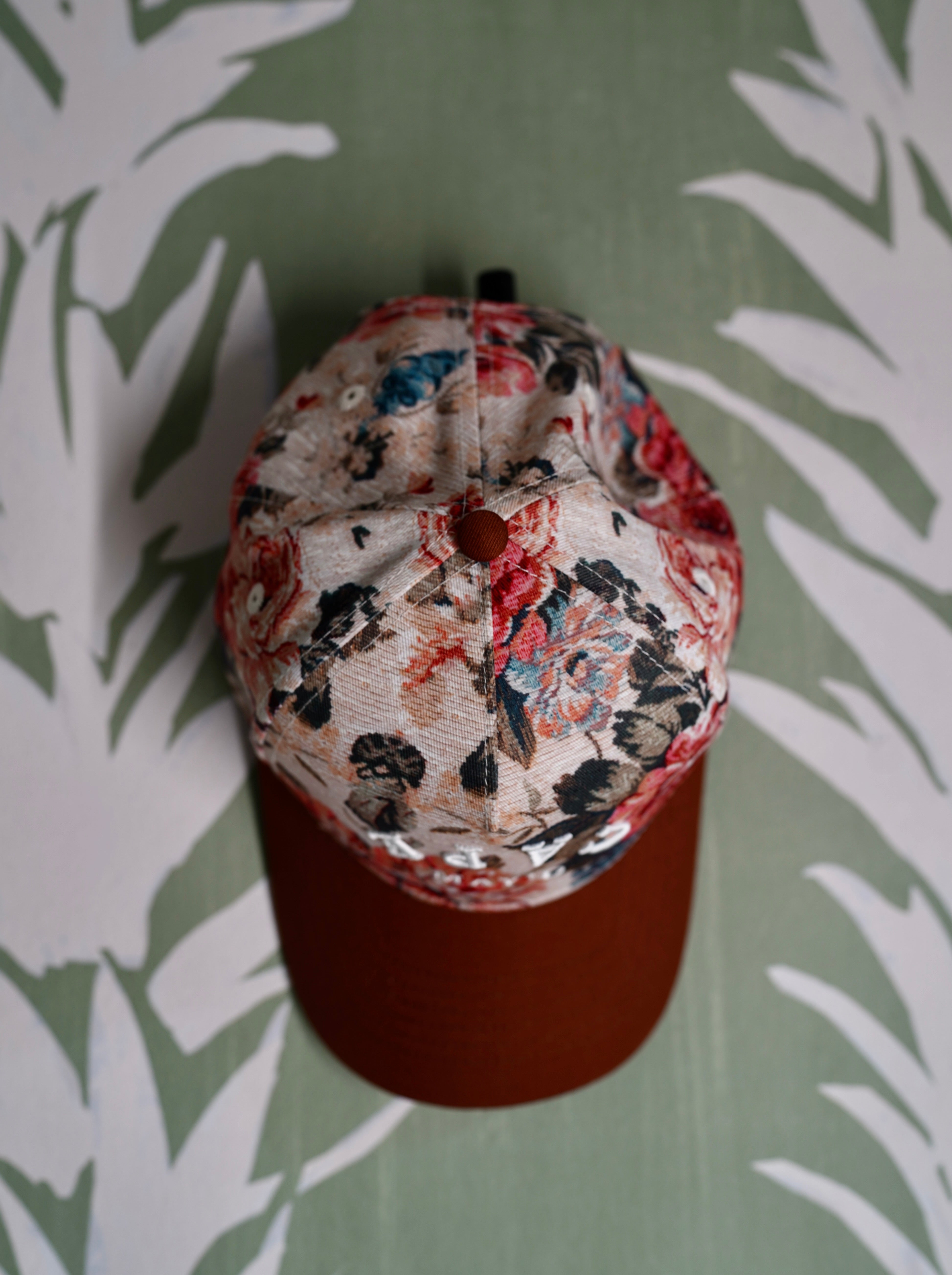 Reverse Core Cap