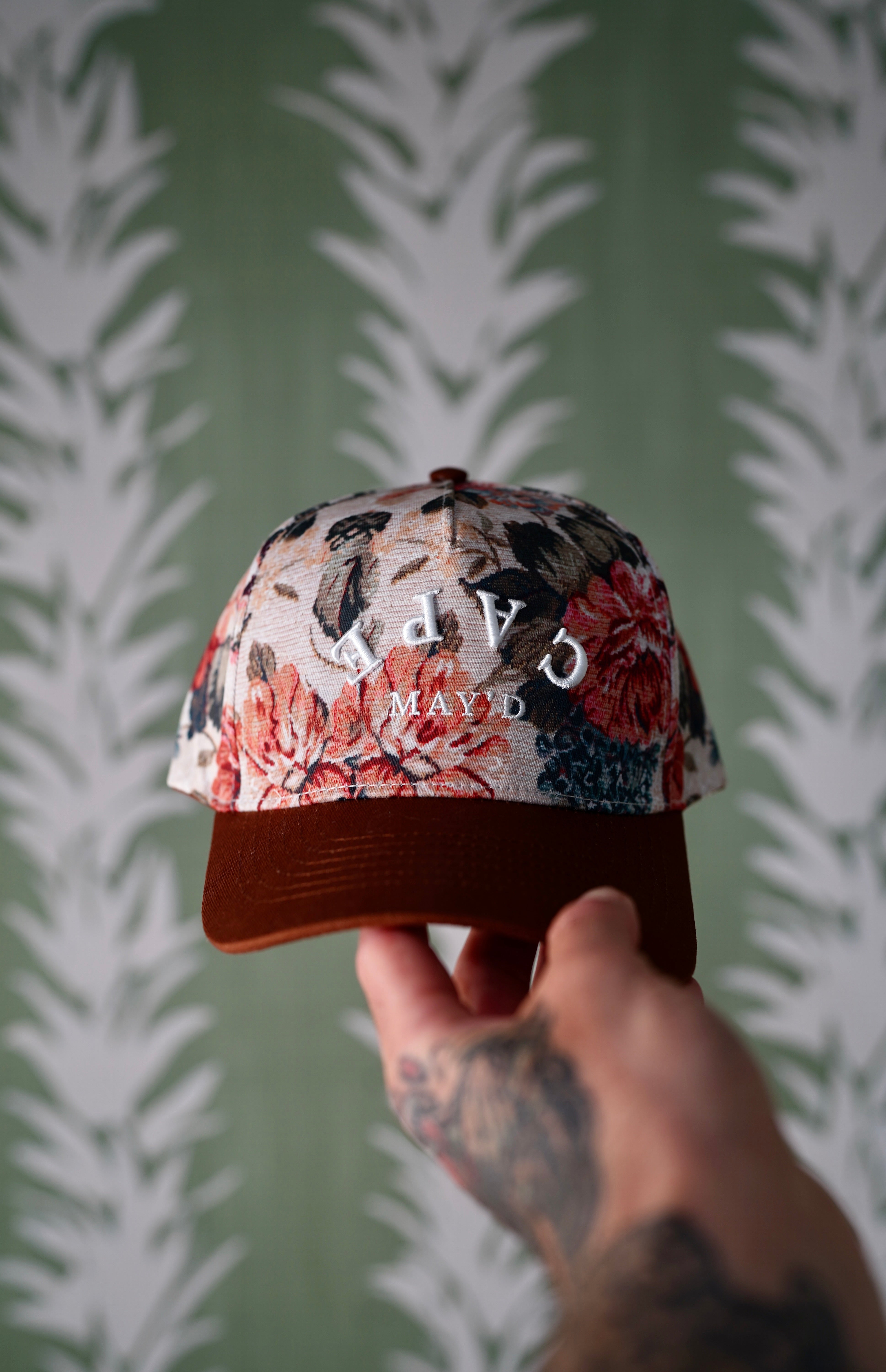 Reverse Core Cap