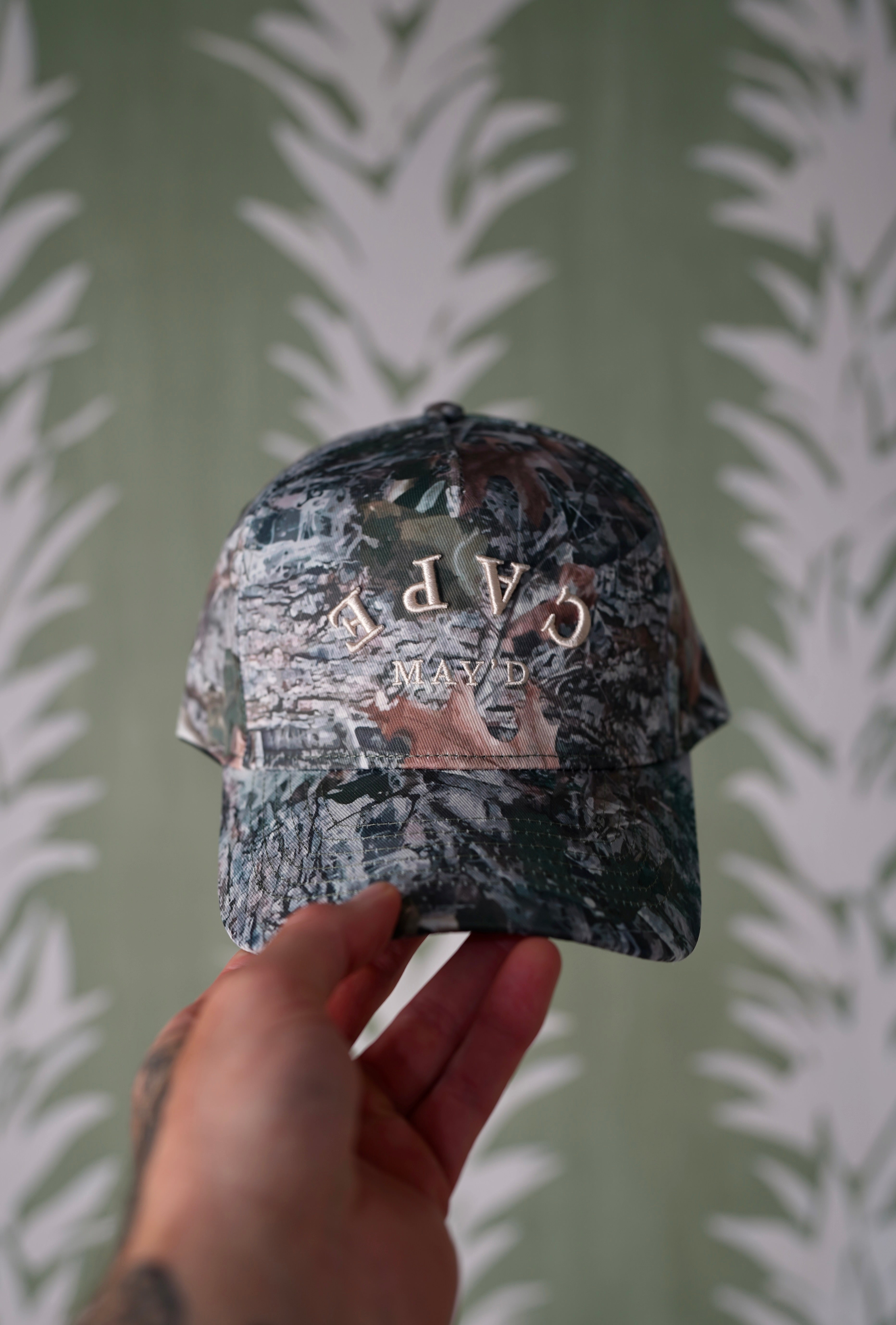 Reverse Core Cap