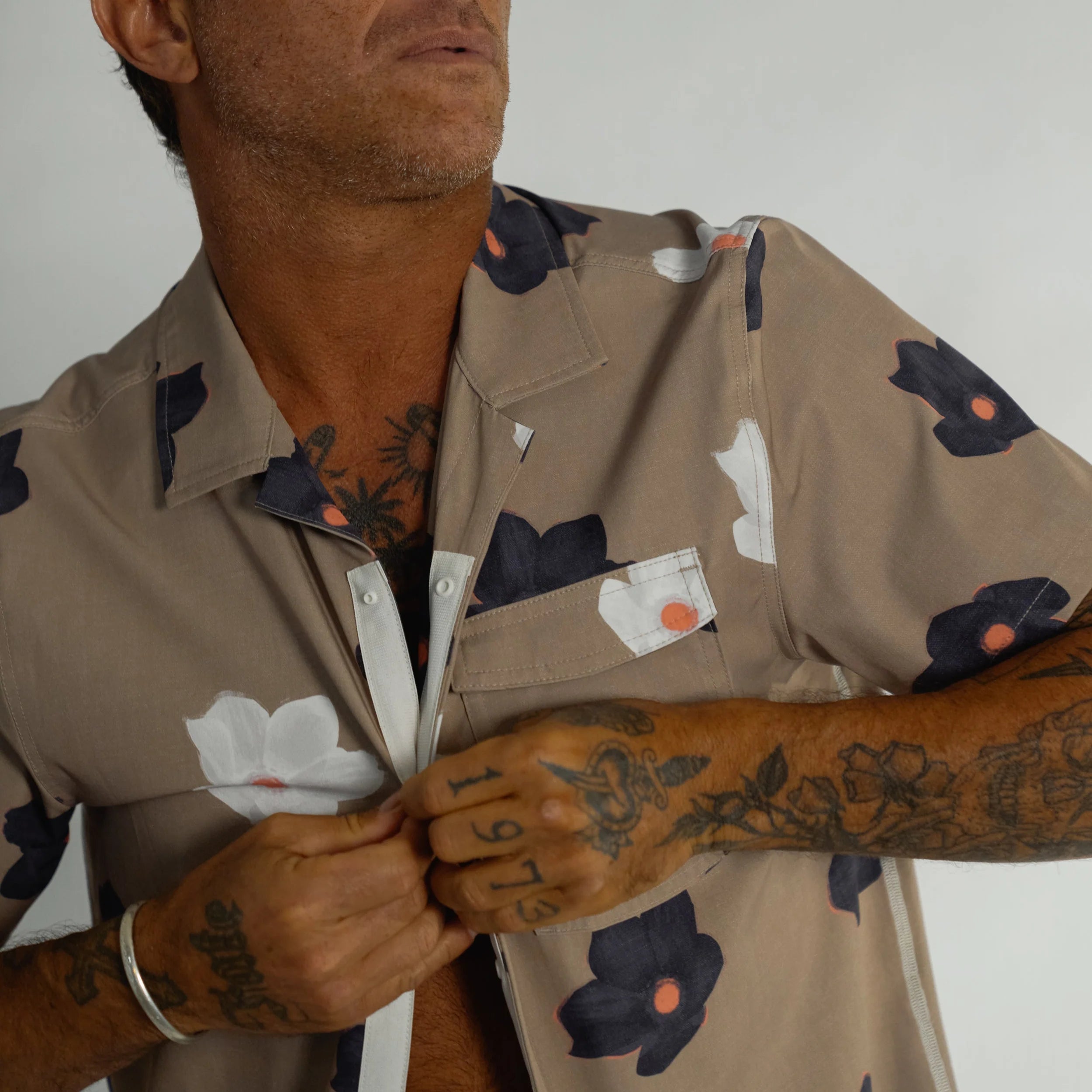 OLEU Floaters Dark Sand Boardshirt