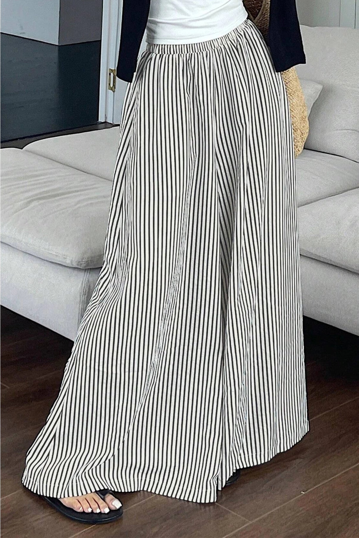 Women's Stripe Elastic Waist Ultra Wide Leg Pants