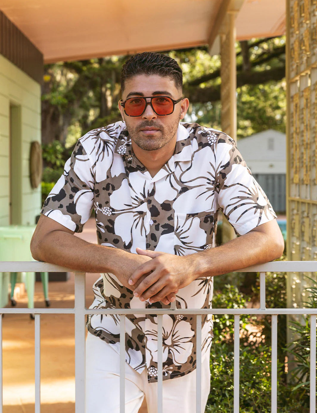 DUVIN HIBISCUS LEOPARD BUTTONUP