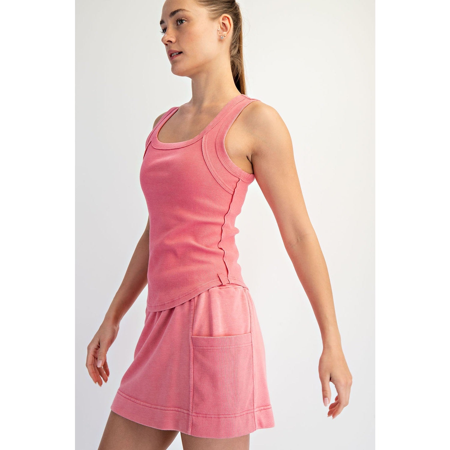 Ribbed Tank