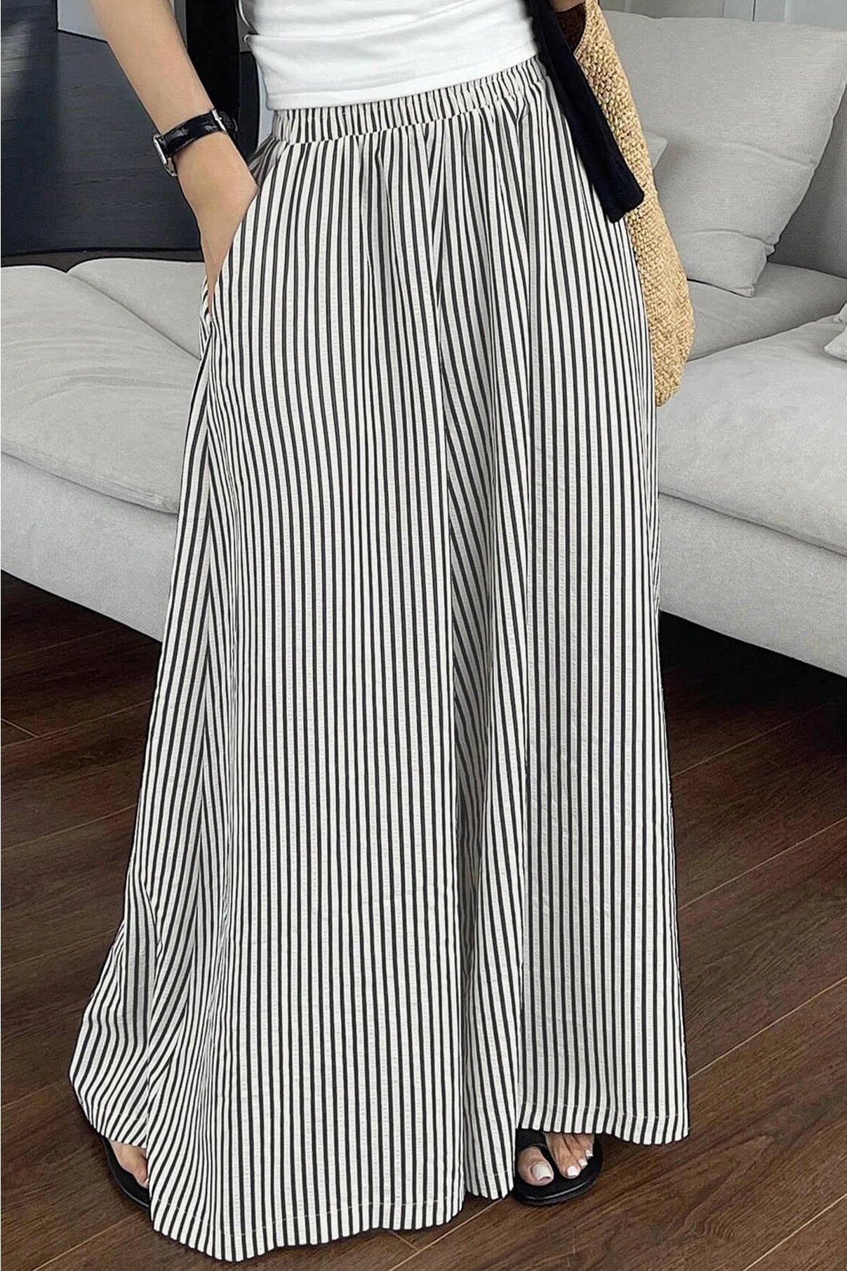 Women's Stripe Elastic Waist Ultra Wide Leg Pants